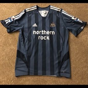 2005-2006 Newcastle United Alan Shearer away jersey